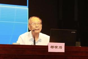 马龙更衣室演讲：为你们感到自豪 下半场的防守太好了